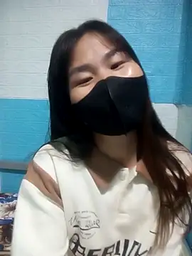 Donatella28 online show from 5, 12, 2025