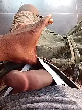 younggblackkCOCK19 online show from 10, 4, 2026