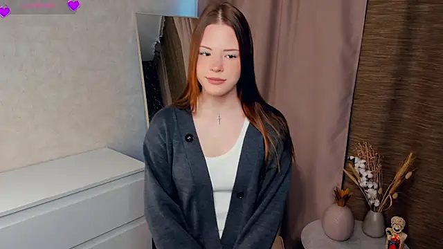 Snapshot of DremaMiears chatting on 26, 10, 2025 DremaMiears online show from 26, 10, 2025