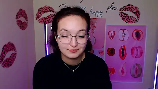 Snapshot of MissAriaa chatting on 29, 10, 2025 MissAriaa online show from 29, 10, 2025