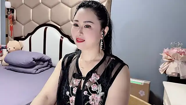 yaoyao22678 online show from 16, 5, 2026