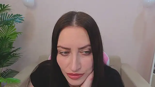 Snapshot of Michellee_Adamss chatting on 26, 10, 2025 Michellee Adamss online show from 26, 10, 2025