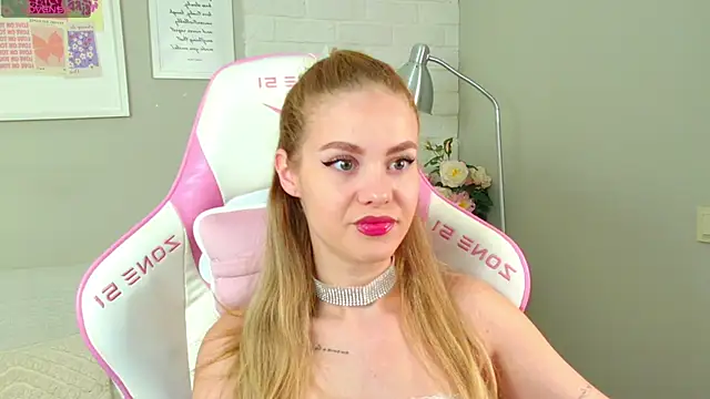 Rose Masson online show from 29, 11, 2025