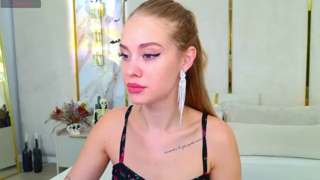 Rose Masson online show from 3, 11, 2025