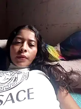 Tinaa18Love online show from 2, 12, 2025