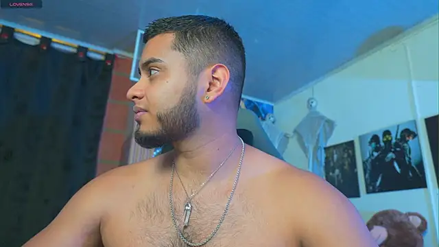 Tiler wolker online show from 3, 2, 2026