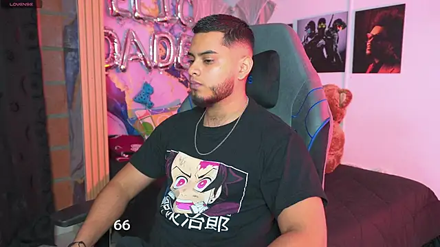 Tiler wolker online show from 7, 1, 2026