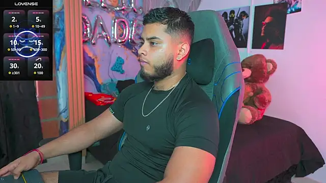 Tiler wolker online show from 8, 4, 2026