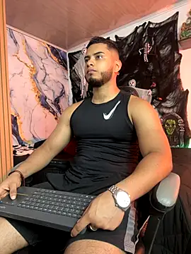 Tiler wolker online show from 28, 10, 2025