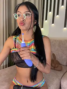 saragrey77 online show from 26, 11, 2025