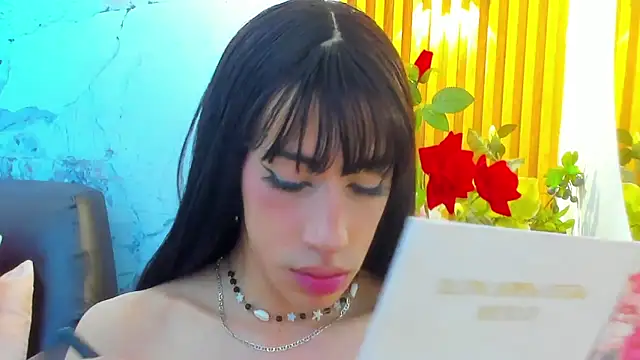 Nayla Monroee online show from 21, 11, 2025