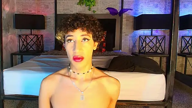 Nayla Monroee online show from 22, 12, 2025