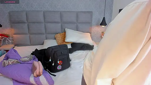 Luna Bella3 online show from 18, 2, 2026