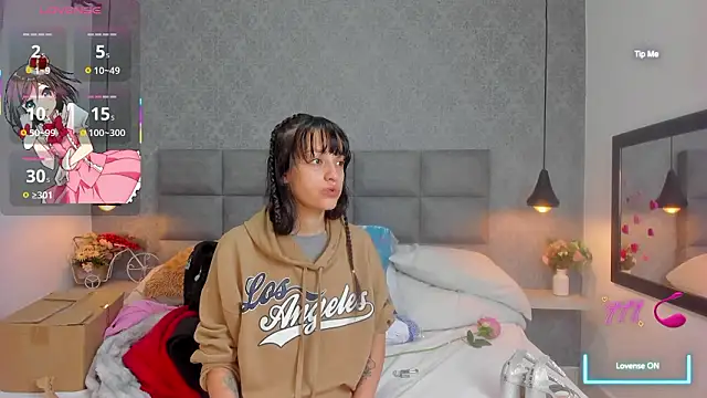 Luna Bella3 online show from 24, 2, 2026