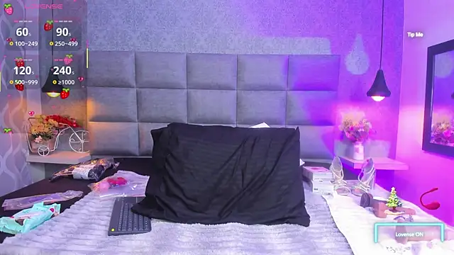 Luna Bella3 online show from 15, 1, 2026