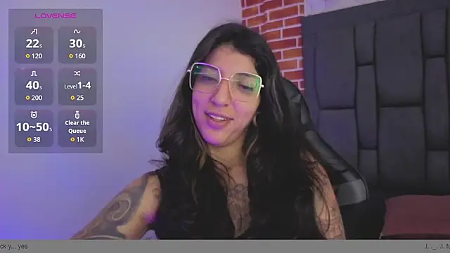 ghostwomaan online show from 5, 11, 2025