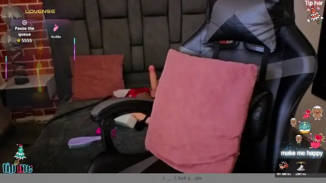 ghostwomaan online show from 17, 12, 2025