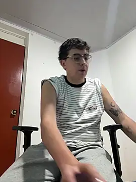 Snapshot of Sam_Rush chatting on 10, 7, 2026 Sam Rush online show from 10, 7, 2026