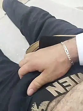 Snapshot of Jervaz chatting on 1, 12, 2025 Jervaz online show from 1, 12, 2025