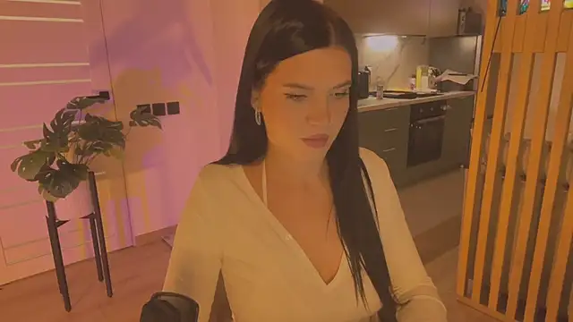 Snapshot of Angelsweetshy chatting on 27, 10, 2025 Angelsweetshy online show from 27, 10, 2025