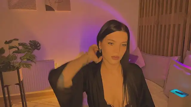 Snapshot of Angelsweetshy chatting on 29, 10, 2025 Angelsweetshy online show from 29, 10, 2025