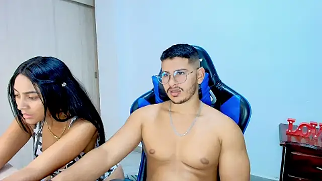 sophia and alex online show from 20, 12, 2025