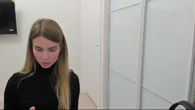 LinaBey online show from 3, 11, 2025