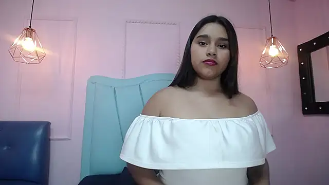 Snapshot of maiacurvy chatting on 25, 10, 2025 maiacurvy online show from 25, 10, 2025