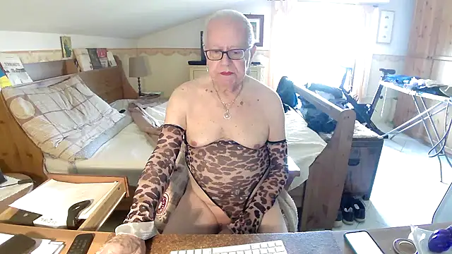 Snapshot of Sissypat53 chatting on 1, 7, 2026 Sissypat53 online show from 1, 7, 2026