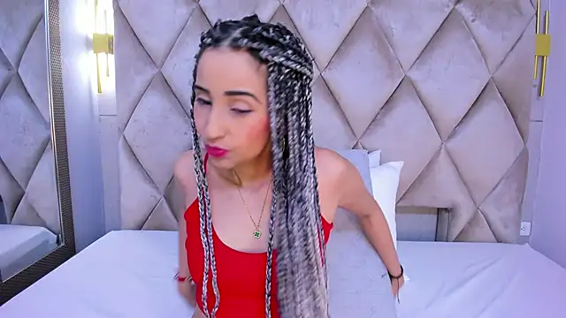 violett rabbit  online show from 26, 11, 2025