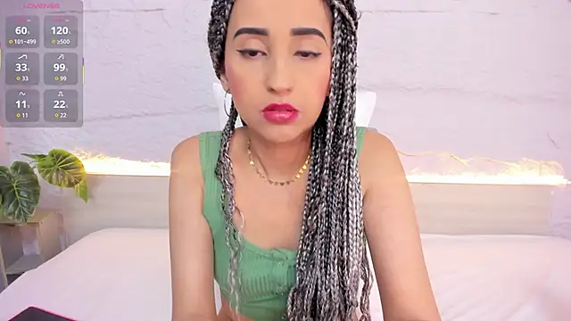 violett rabbit  online show from 8, 11, 2025