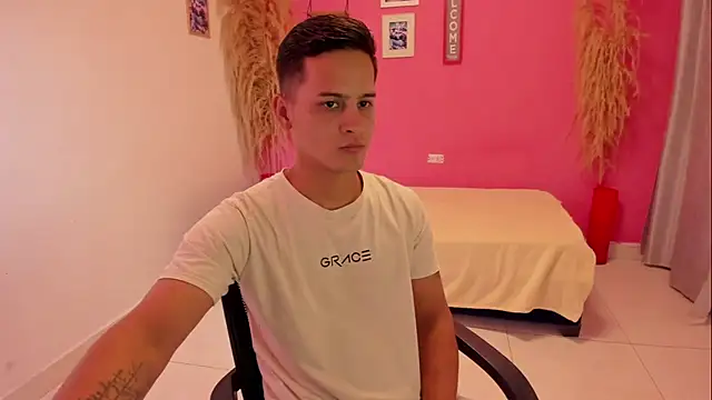 elmasmas01 online show from 15, 11, 2025