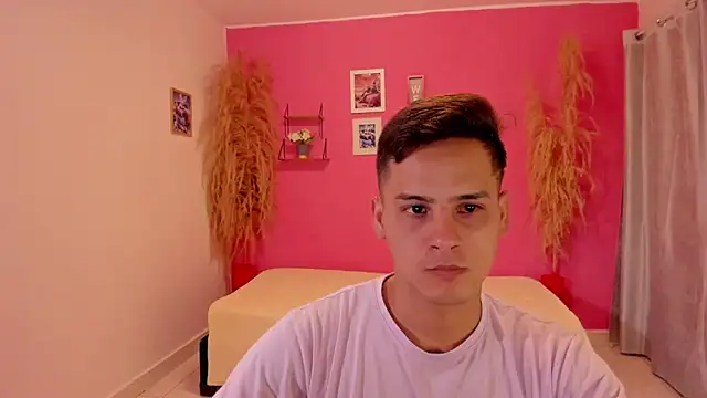 elmasmas01 online show from 5, 11, 2025