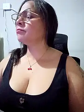 Angie milf50 online show from 24, 2, 2026