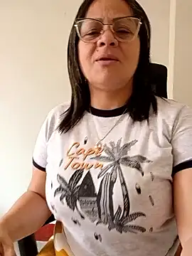 Angie milf50 online show from 17, 11, 2025