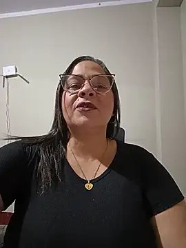 Snapshot of Angie_milf50 chatting on 22, 5, 2026 Angie milf50 online show from 22, 5, 2026