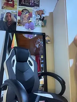 Im Saraaaa online show from 20, 2, 2026