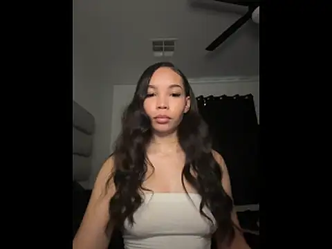 nikkiloveee online show from 26, 3, 2026