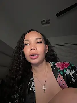 nikkiloveee online show from 13, 2, 2026