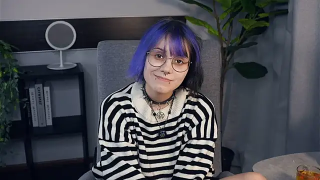 KellePourier online show from 27, 10, 2025