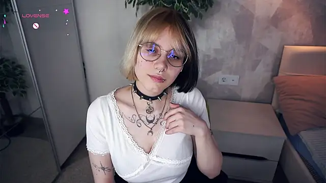 KellePourier online show from 6, 2, 2026