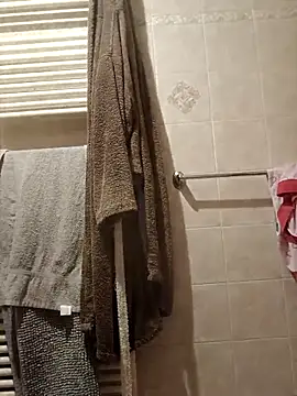 Snapshot of Pinos8700 chatting on 30, 10, 2025 Pinos8700 online show from 30, 10, 2025