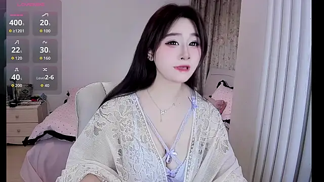 Snapshot of QQ-XQ777 chatting on 26, 10, 2025 QQ-XQ777 online show from 26, 10, 2025