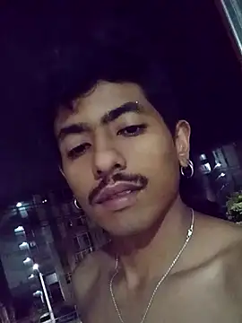 SkinniYamo online show from 21, 4, 2026