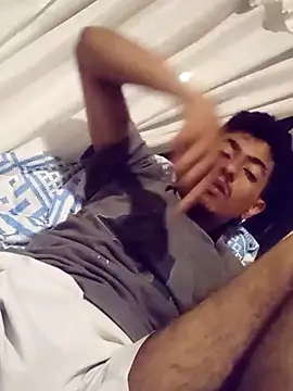 SkinniYamo online show from 13, 3, 2026