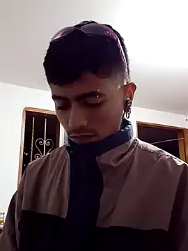 SkinniYamo online show from 27, 2, 2026