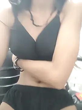 Snapshot of Lendha_13 chatting on 28, 10, 2025 Lendha 13 online show from 28, 10, 2025