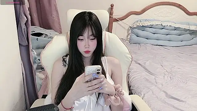 Snapshot of Vivian-88 chatting on 7, 6, 2026 Vivian-88 online show from 7, 6, 2026
