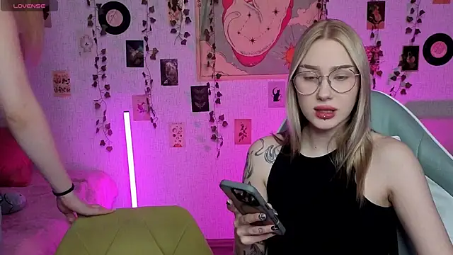  kitEkat   online show from 26, 10, 2025