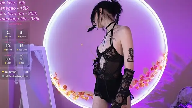 X xxrayna online show from 28, 10, 2025